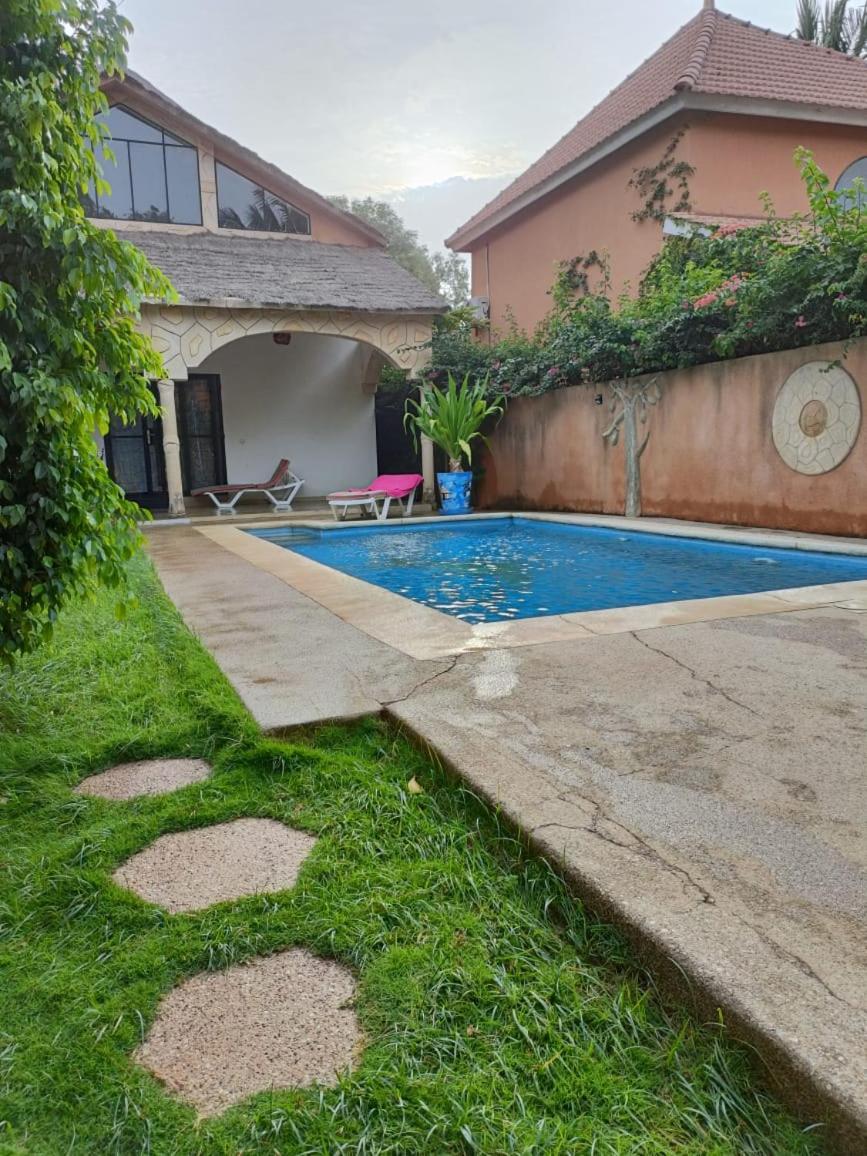 Villa Naldiana Saly Esterno foto
